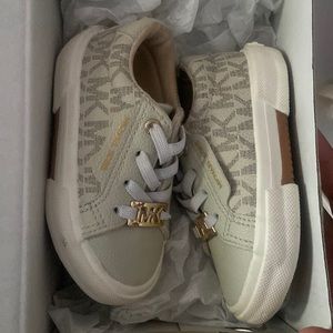 5C MICHAEL KORS Shoes